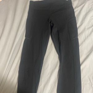 black lululemon leggings